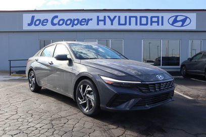 New 2025 Hyundai Elantra SEL