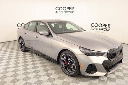 New 2025 BMW i5 xDrive40 w/ M Sport Package