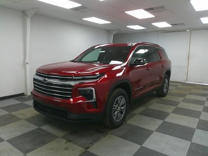 New 2025 Chevrolet Traverse LT w/ Driver Confidence Package