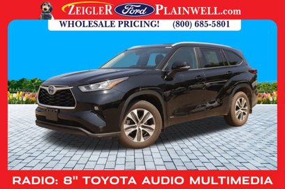 Used 2023 Toyota Highlander XLE