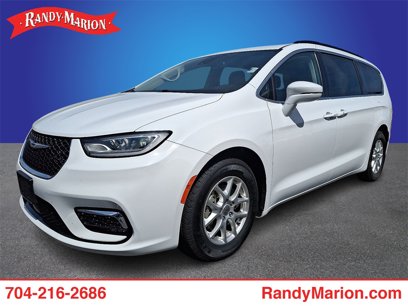 Used 2022 Chrysler Pacifica Touring-L