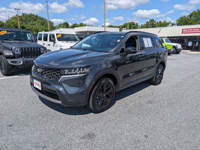 Used 2021 Kia Sorento S w/ Panoramic Sunroof Package