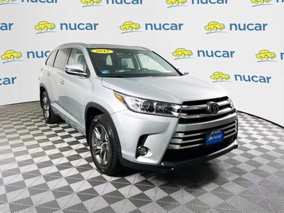 Used 2017 Toyota Highlander Limited Platinum
