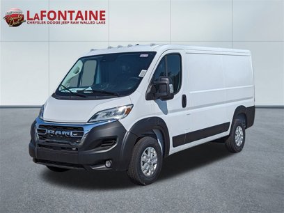 New 2025 RAM ProMaster 2500 w/ Quick Order Package 22G SLT