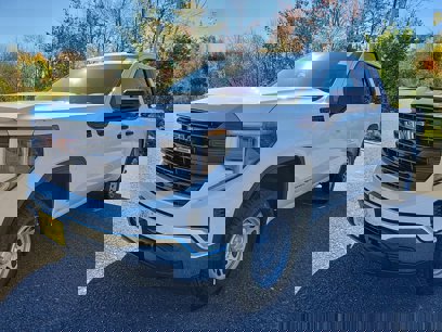 New 2025 GMC Sierra 1500 Pro w/ Pro Value Package
