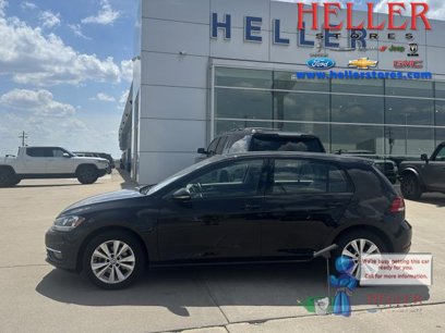 Used 2018 Volkswagen Golf SE
