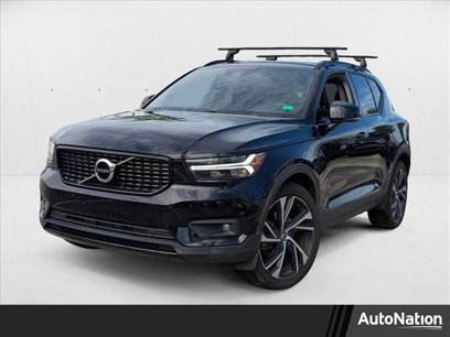 Used 2019 Volvo XC40 T4 R-Design