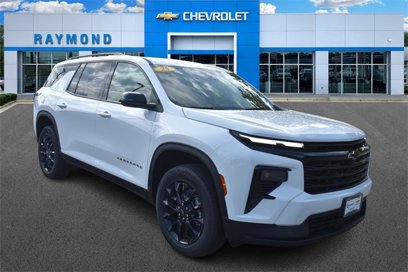 New 2025 Chevrolet Traverse LT w/ Midnight/Sport Edition