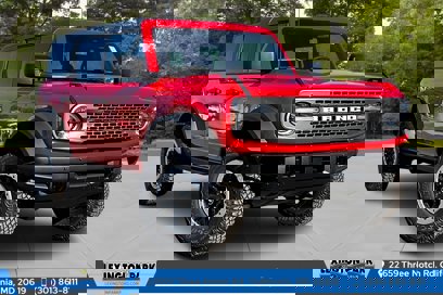 New 2024 Ford Bronco Badlands w/ Sasquatch Package