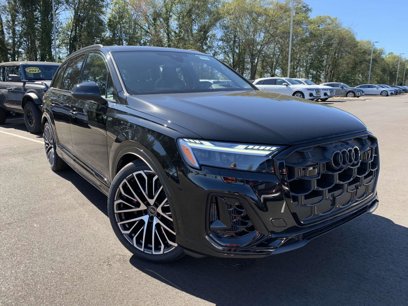 New 2025 Audi SQ7 Prestige