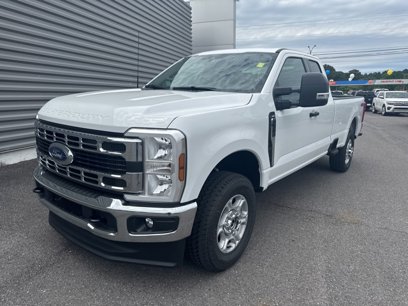 New 2025 Ford F350 XLT