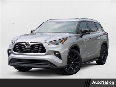 Used 2021 Toyota Highlander XLE