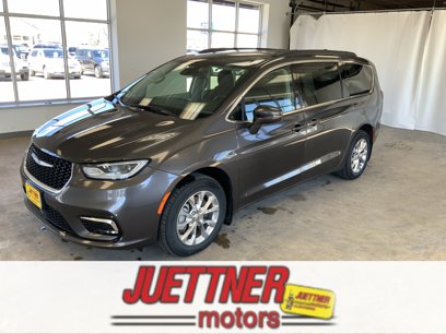 Used 2022 Chrysler Pacifica Touring-L