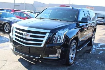Used 2017 Cadillac Escalade ESV Luxury