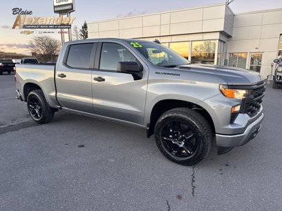 New 2025 Chevrolet Silverado 1500 Custom w/ Rally Edition