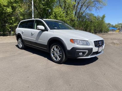 Used 2016 Volvo XC70 T5 Platinum w/ Climate Package