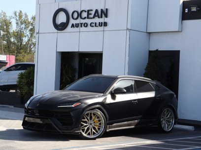 Used 2022 Lamborghini Urus