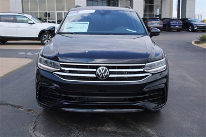 Certified 2024 Volkswagen Tiguan SE R-Line w/ MDO Package, Two-Row