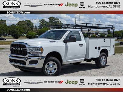 New 2024 RAM 3500 Tradesman w/ Chrome Appearance Group