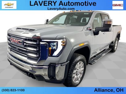 New 2024 GMC Sierra 2500 SLT w/ SLT Convenience Package