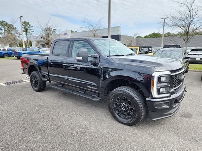 New 2025 Ford F250 Lariat w/ Black Appearance Package