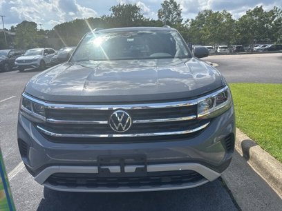 Used 2020 Volkswagen Atlas Cross Sport SE w/ Panoramic Sunroof Package