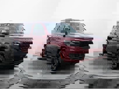 New 2025 Jeep Wagoneer Series II w/ Convenience Group I