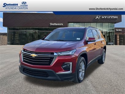 Used 2022 Chevrolet Traverse LT
