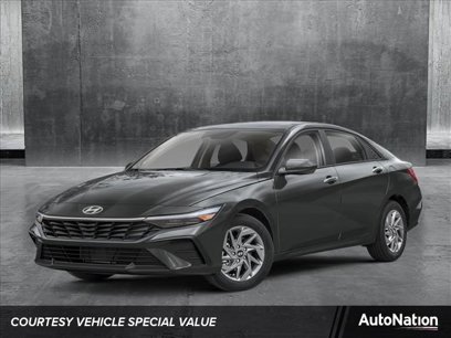 New 2025 Hyundai Elantra SEL