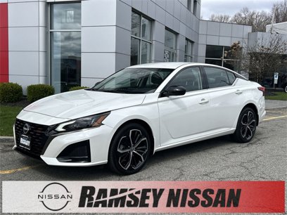 Used 2024 Nissan Altima 2.5 SR