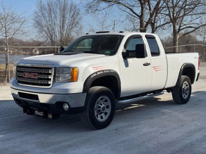 Used 2013 GMC Sierra 2500 W/T w/ Snow Plow Prep Package