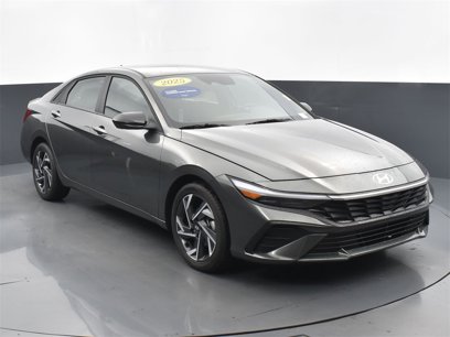 Used 2025 Hyundai Elantra Sport w/ Cargo Package