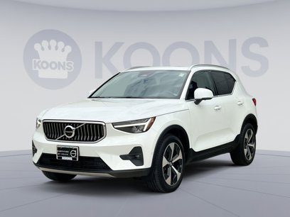 Certified 2023 Volvo XC40 B5 Plus w/ Protection Package Premier