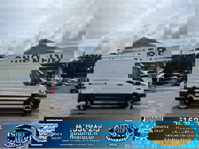 New 2025 Ford Transit 250 148 Medium Roof w/ Load Area Protection Package