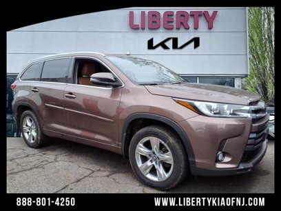 Used 2017 Toyota Highlander Limited