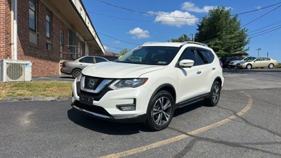 Used 2017 Nissan Rogue SL