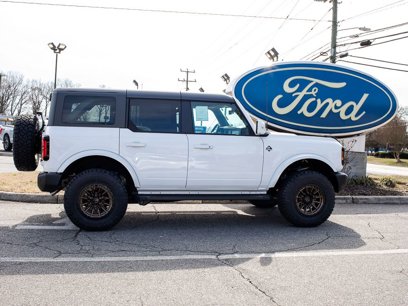 New 2024 Ford Bronco Outer Banks