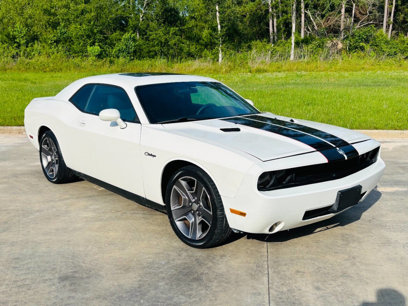 Used 2010 Dodge Challenger SE