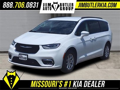 Used 2022 Chrysler Pacifica Touring-L