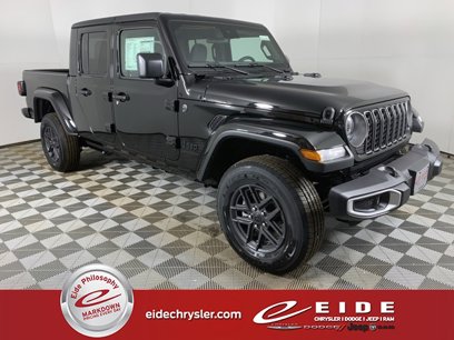 New 2025 Jeep Gladiator Sport