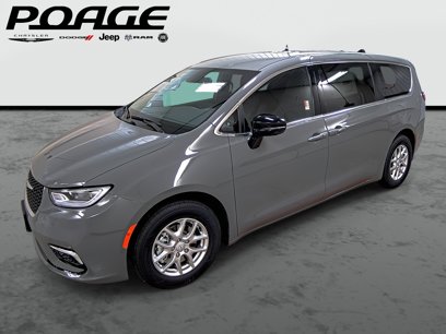 New 2025 Chrysler Pacifica Select