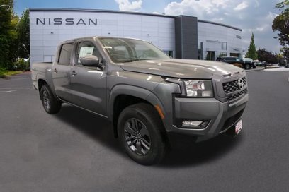 New 2025 Nissan Frontier SV w/ SV Convenience Package