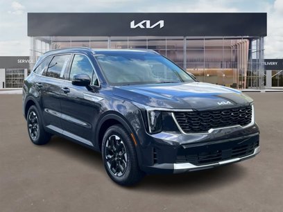 New 2025 Kia Sorento S w/ Panoramic Sunroof Package