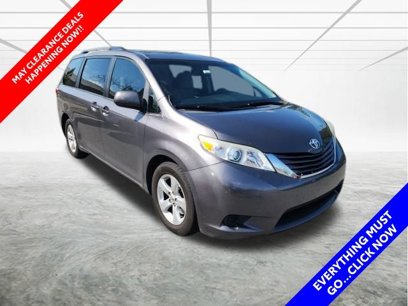 Used 2016 Toyota Sienna LE