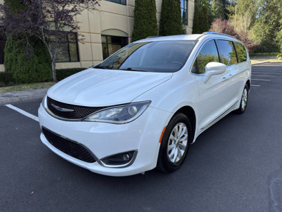 Used 2019 Chrysler Pacifica Touring-L