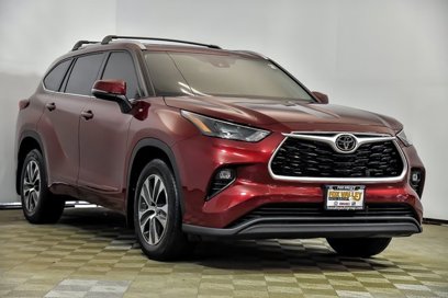 Used 2022 Toyota Highlander XLE