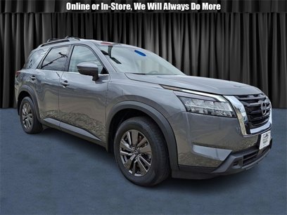 Used 2022 Nissan Pathfinder SV