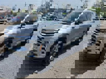 New 2025 Chevrolet Traverse LT w/ Driver Confidence Package