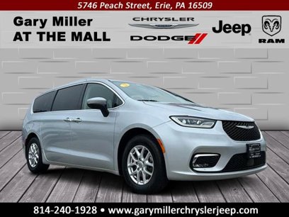 Used 2023 Chrysler Pacifica Touring-L