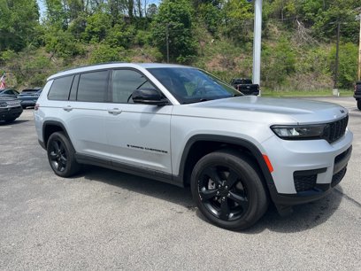 Used 2021 Jeep Grand Cherokee L Laredo